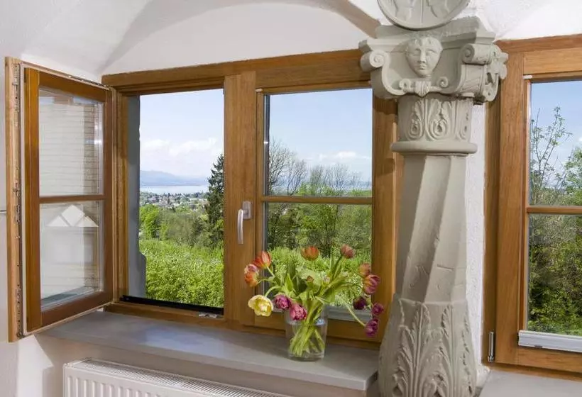 Hotelli Montfort Schlössle