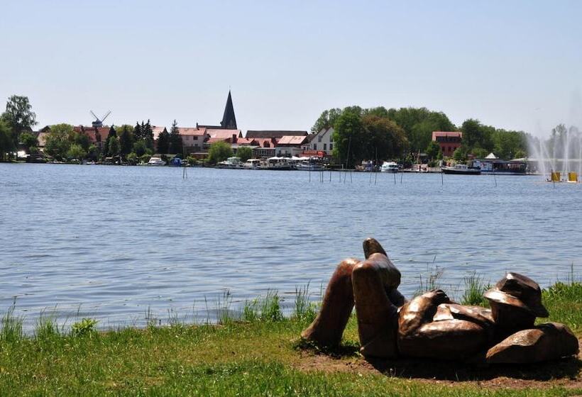 호텔 Müritzterrasse