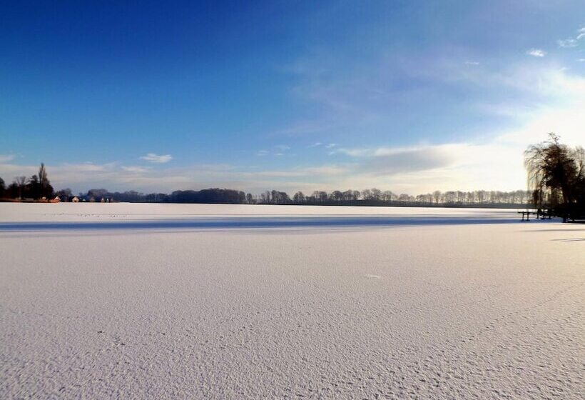 호텔 Müritzterrasse