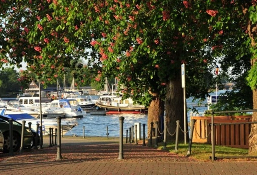 호텔 Müritzterrasse