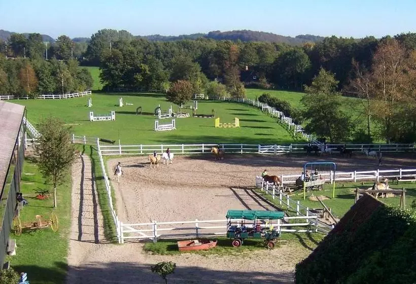 ホテル Ponyhof Naeve Am Wittensee