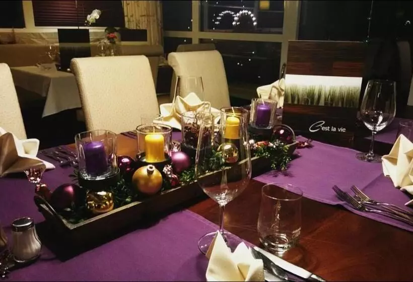 ホテル Restaurant Bellevue