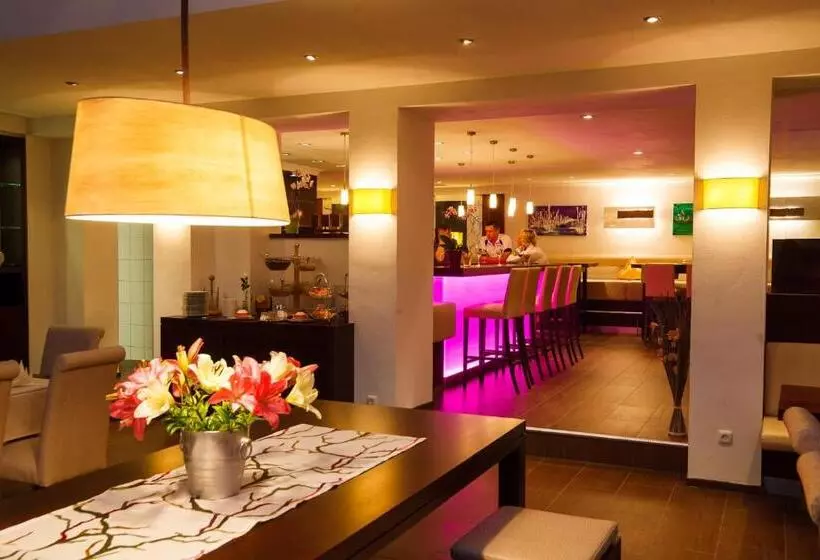 ホテル Restaurant Bellevue