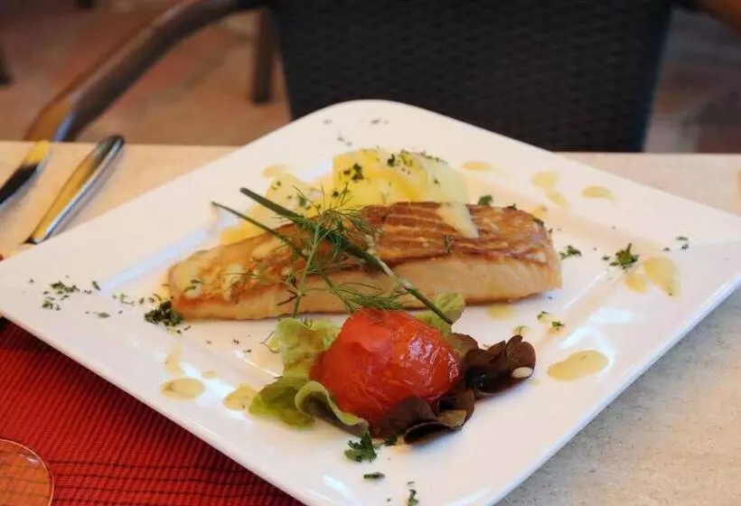 Hotelli & Restaurant Hugenottengarten