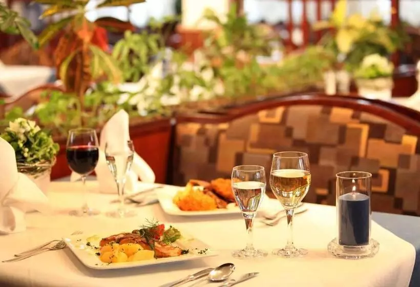 Hotelli & Restaurant Hugenottengarten