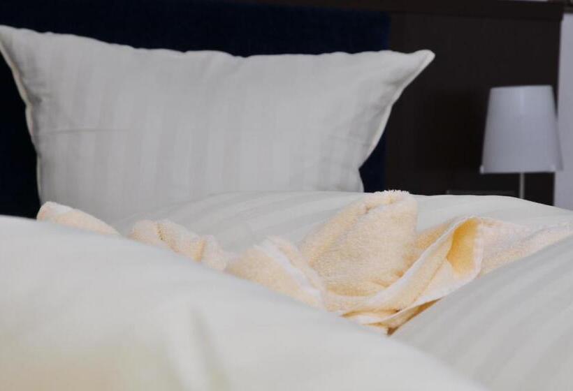 호텔 Müritzterrasse