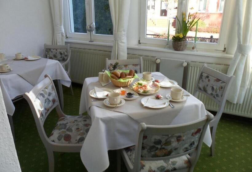 Hotel Schloonsee Garni