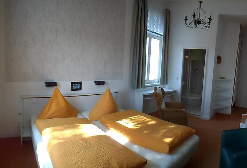 Hotel Schloonsee Garni