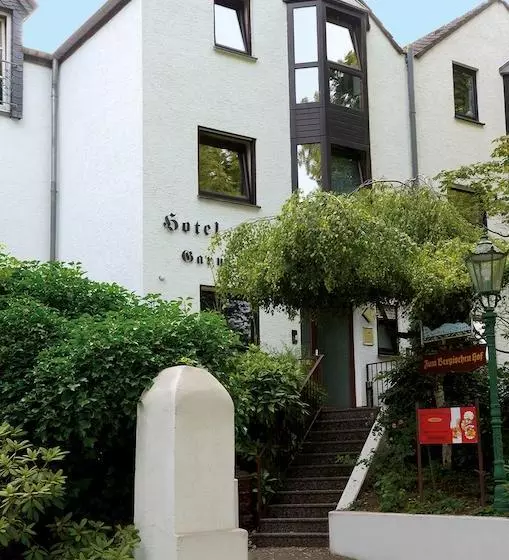 ホテル Zum Bergischen Hof