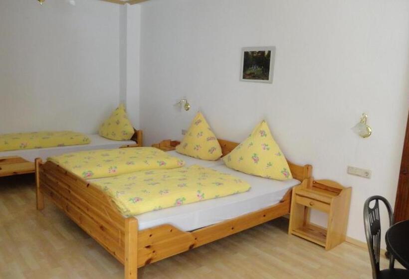 בית מלון כפרי Zur Grafschaft