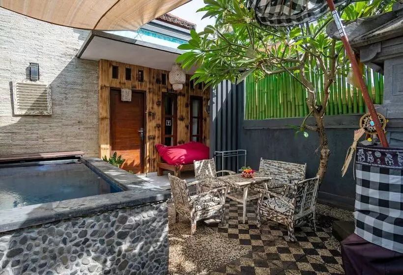 ユースホステル Santhiku Hotel, Villas, Yoga & Spa