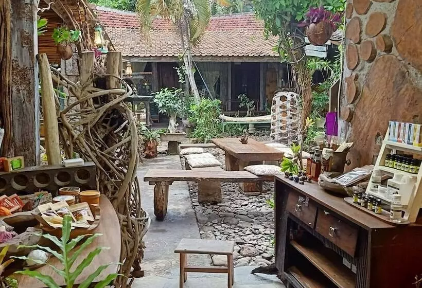 ユースホステル Santhiku Hotel, Villas, Yoga & Spa