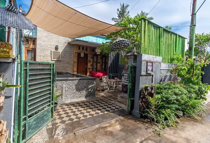 ユースホステル Santhiku Hotel, Villas, Yoga & Spa