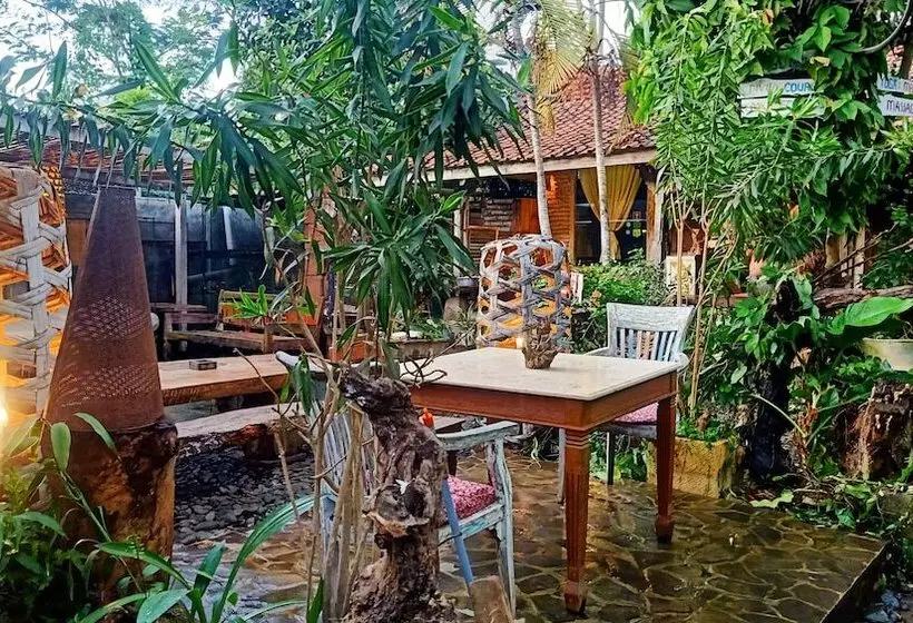 ユースホステル Santhiku Hotel, Villas, Yoga & Spa