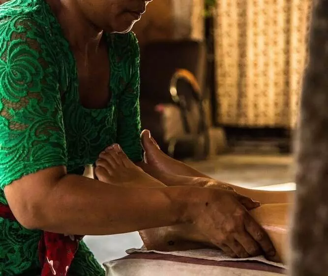 ユースホステル Santhiku Hotel, Villas, Yoga & Spa