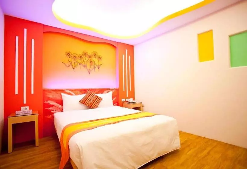 تختخواب و صبحانه Millennium Inn