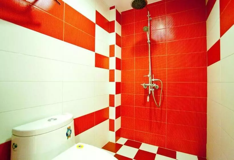 تختخواب و صبحانه Millennium Inn