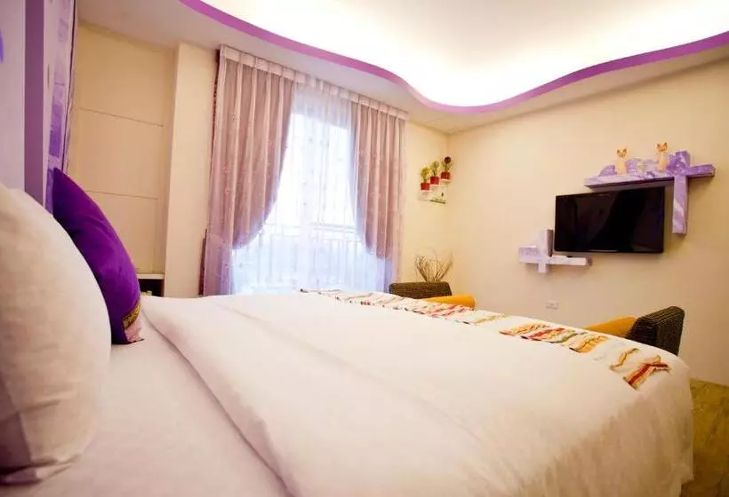تختخواب و صبحانه Millennium Inn