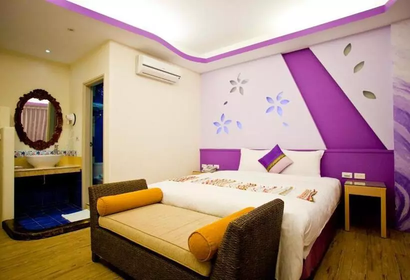 تختخواب و صبحانه Millennium Inn