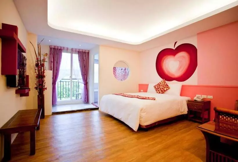 تختخواب و صبحانه Millennium Inn