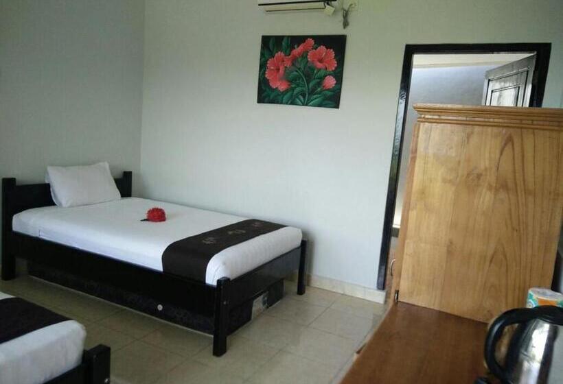 בית מלון כפרי Cf Komodo