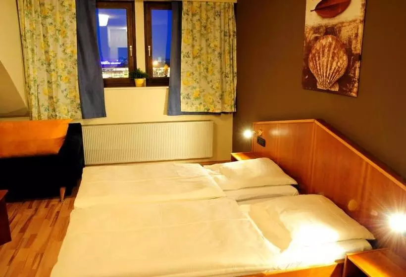 Hotelli Dillinger Hof
