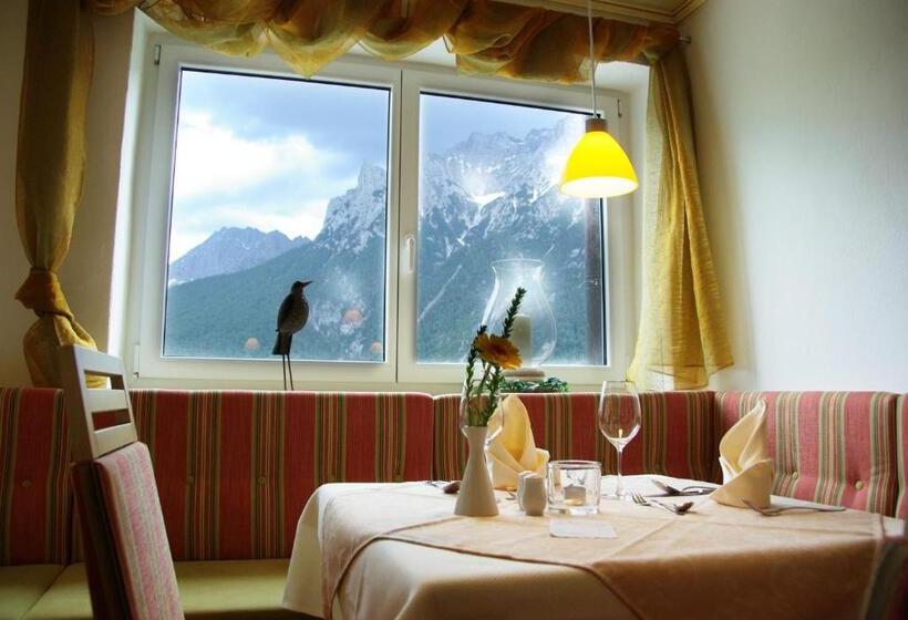 Hotel Garni Drachenburg