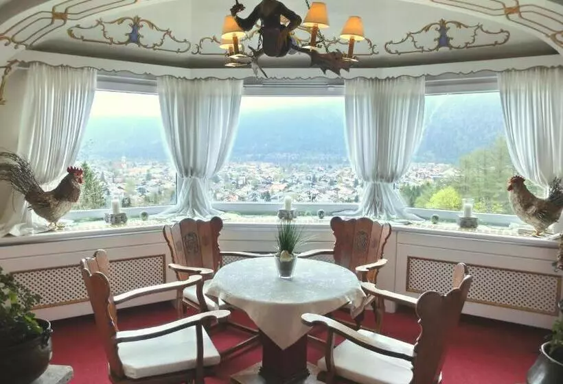 ホテル Garni Drachenburg