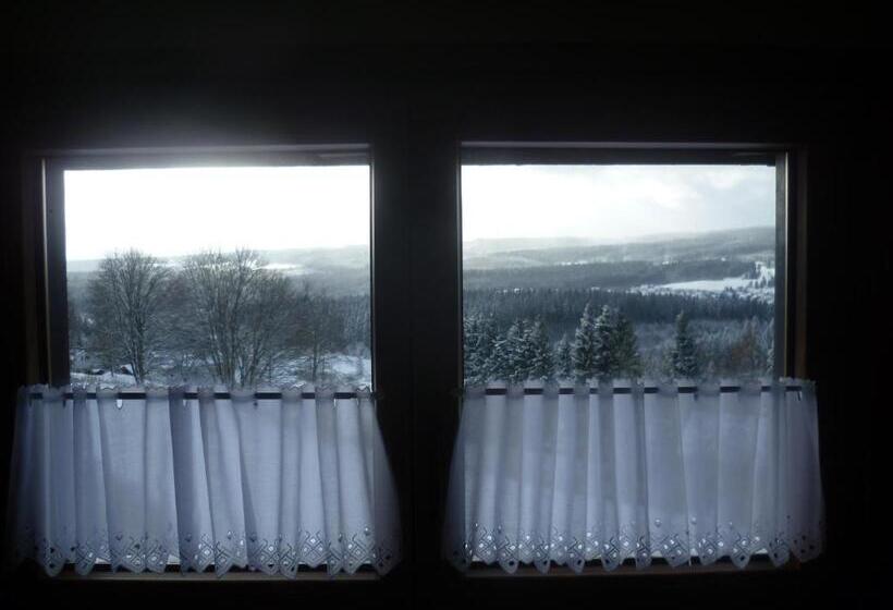 Отель Gasthof Straub