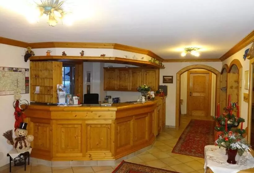 Hotelli Gasthof Straub