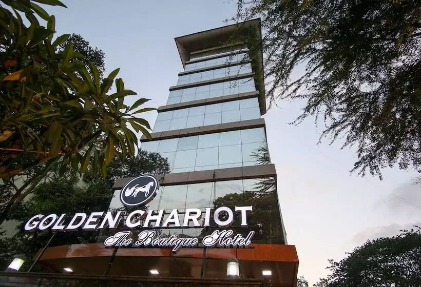 هتل Golden Chariot The Boutique , Andheri