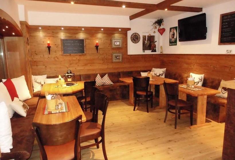 ホテル Ferienwohnungen Hirschbachwinkel