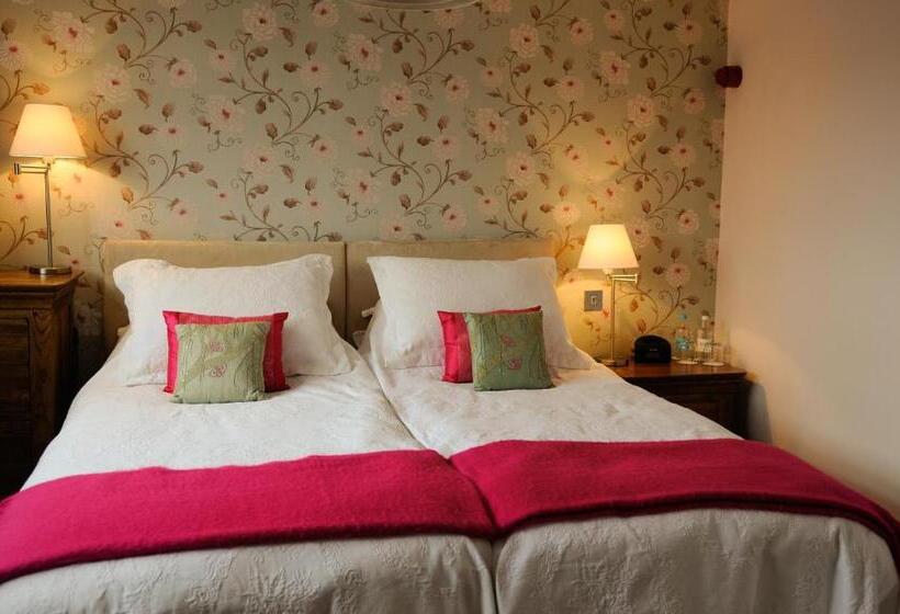 فندق Magpies Restaurant With Rooms