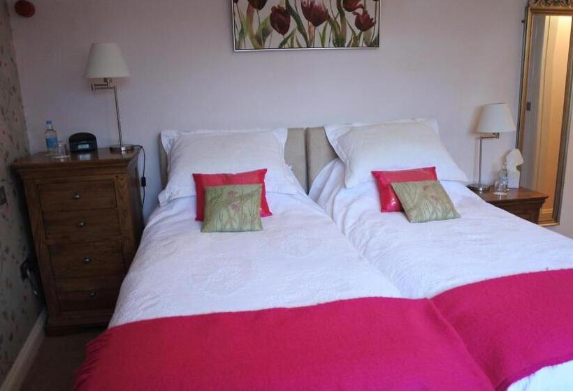 فندق Magpies Restaurant With Rooms