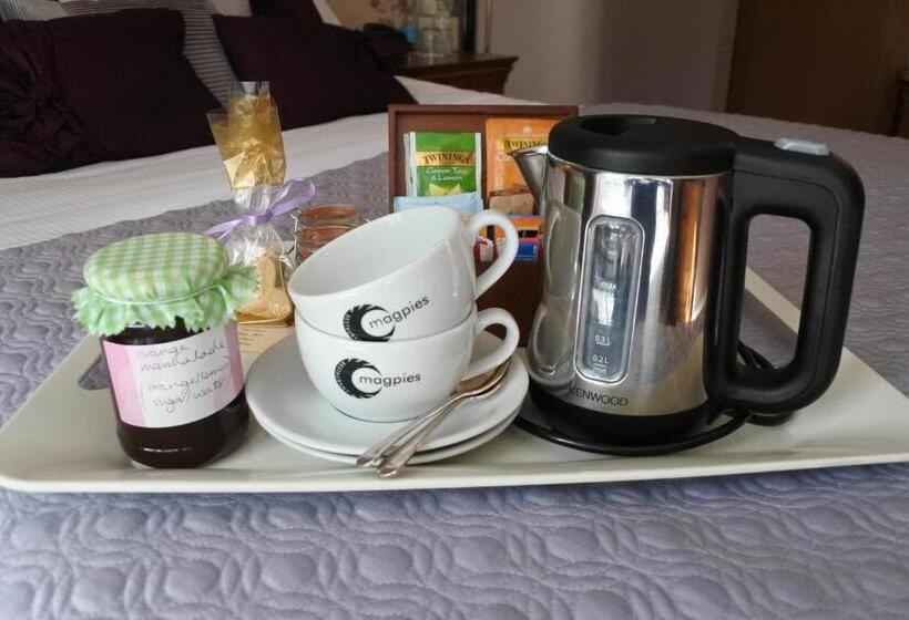 فندق Magpies Restaurant With Rooms