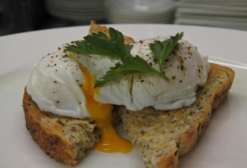 فندق Magpies Restaurant With Rooms