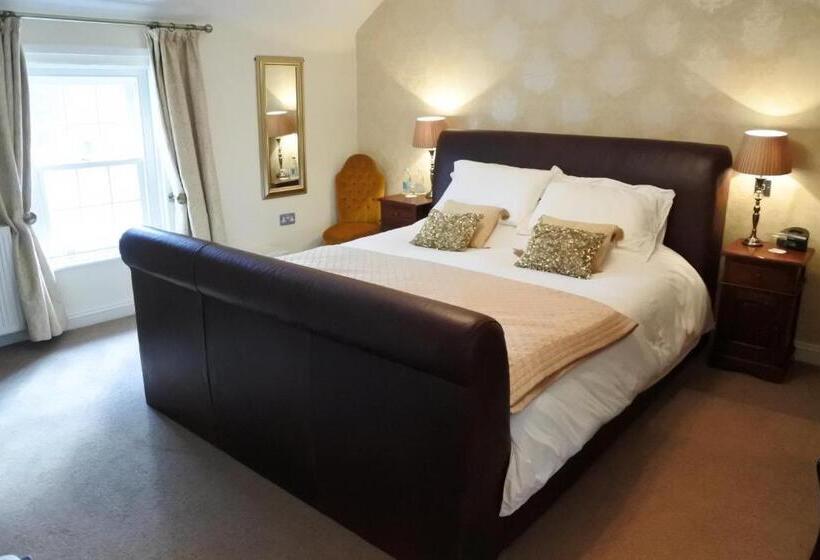 فندق Magpies Restaurant With Rooms