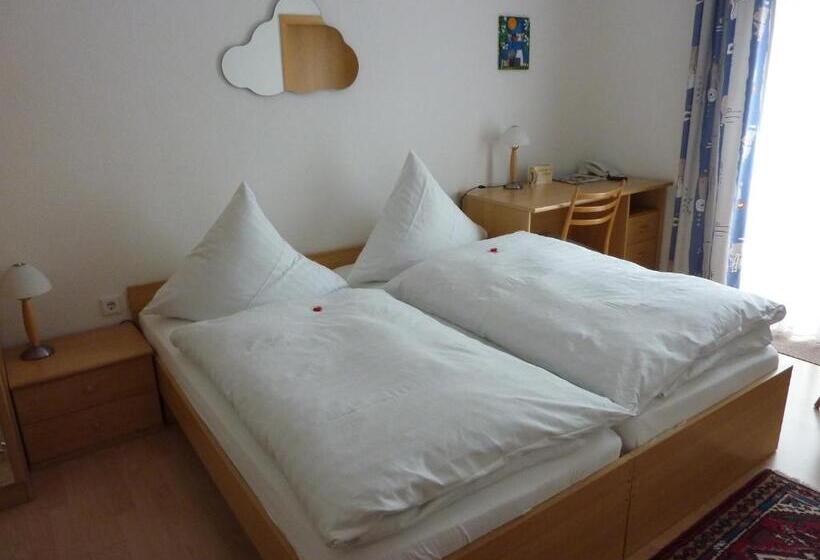 בית מלון כפרי Oranien