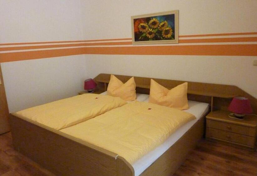 בית מלון כפרי Oranien