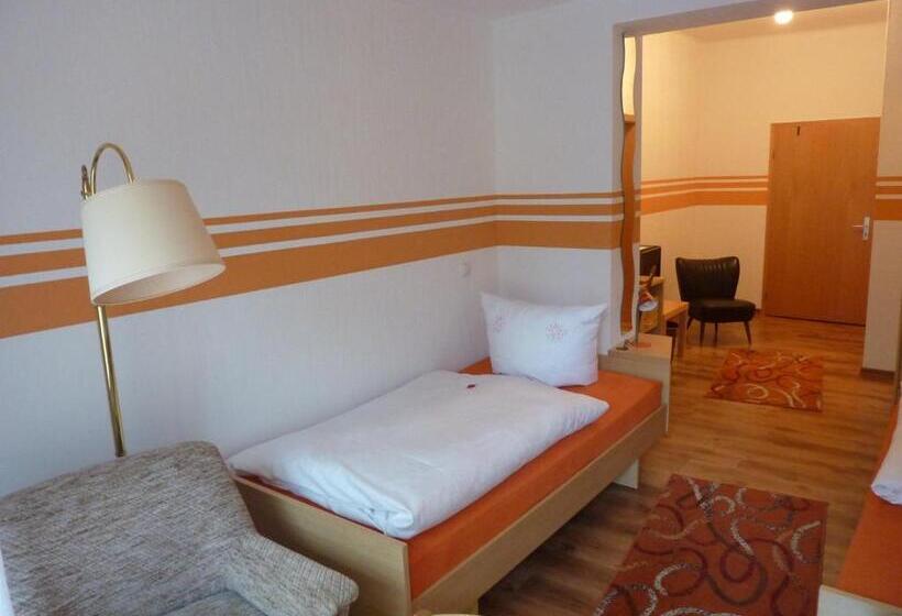 בית מלון כפרי Oranien