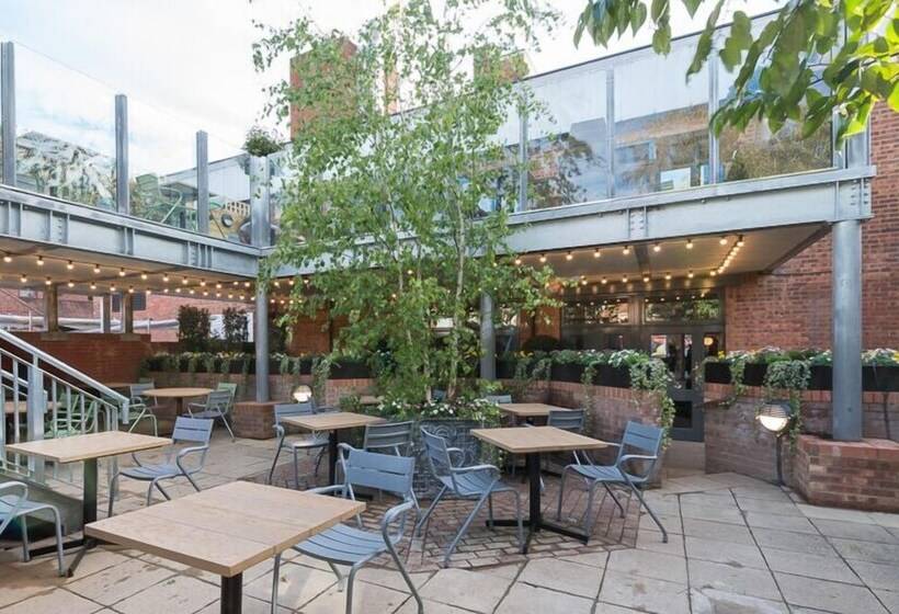 호텔 Pilgrims Progress Wetherspoon