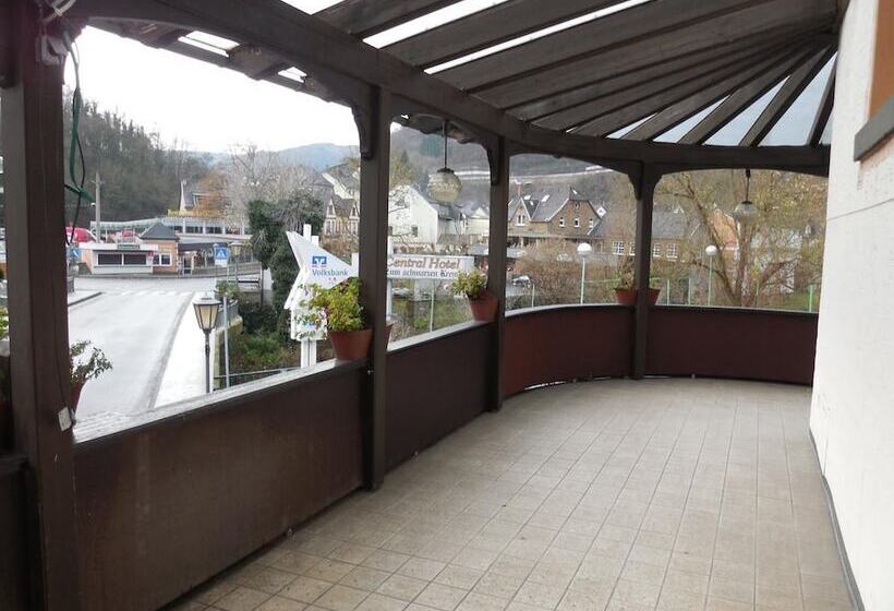 호텔 & Restaurant Zum Schwarzen Kreuz