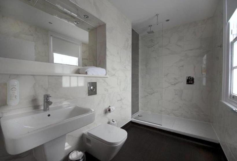 The Greenwood Hotel   Wetherspoon