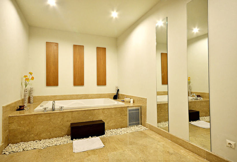 בית מלון כפרי Zen Rooms Mampang Tendean