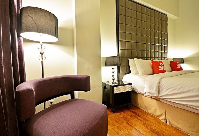 בית מלון כפרי Zen Rooms Mampang Tendean