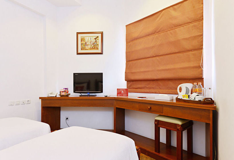 בית מלון כפרי Zen Rooms Pasteur Dangdeur