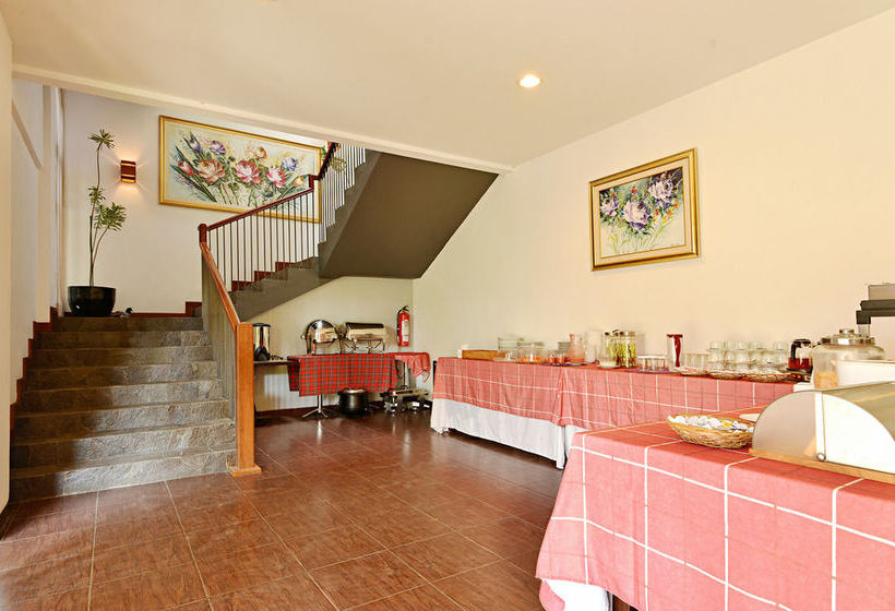 בית מלון כפרי Zen Rooms Pasteur Dangdeur