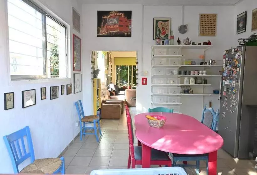 Lemongrass Hostel