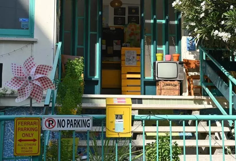 Lemongrass Hostel