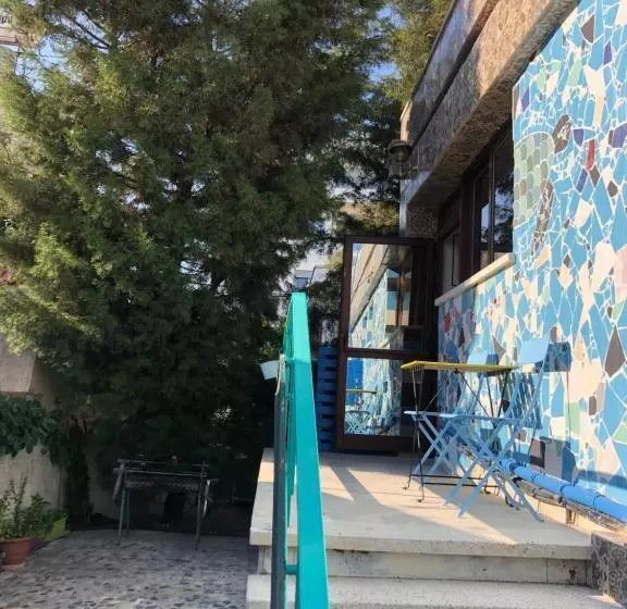 Lemongrass Hostel